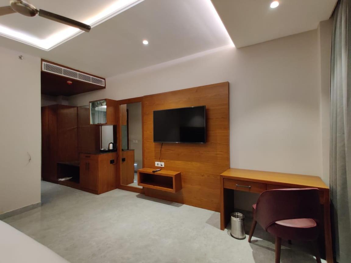 Hotel Parth Уна Экстерьер фото