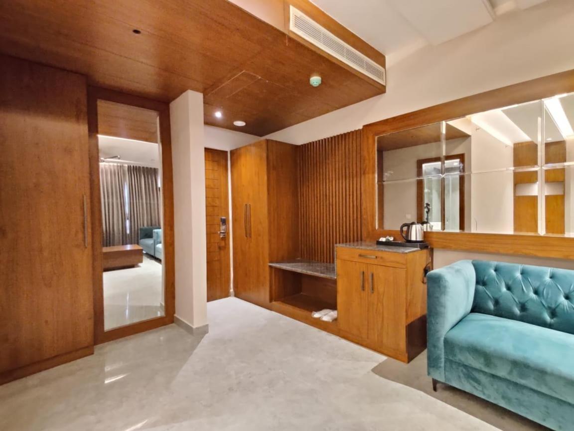 Hotel Parth Уна Экстерьер фото